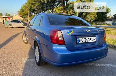 Седан Chevrolet Lacetti 2004 в Львове