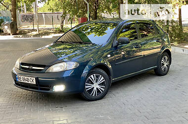 Хэтчбек Chevrolet Lacetti 2008 в Николаеве