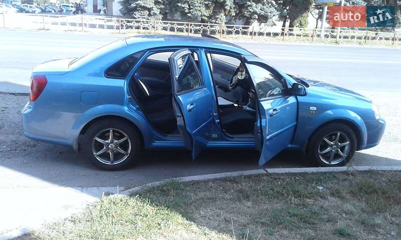 Седан Chevrolet Lacetti 2008 в Ужгороді