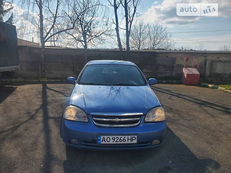 Седан Chevrolet Lacetti 2005 в Ужгороде