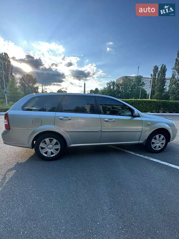 Универсал Chevrolet Lacetti 2008 в Киеве