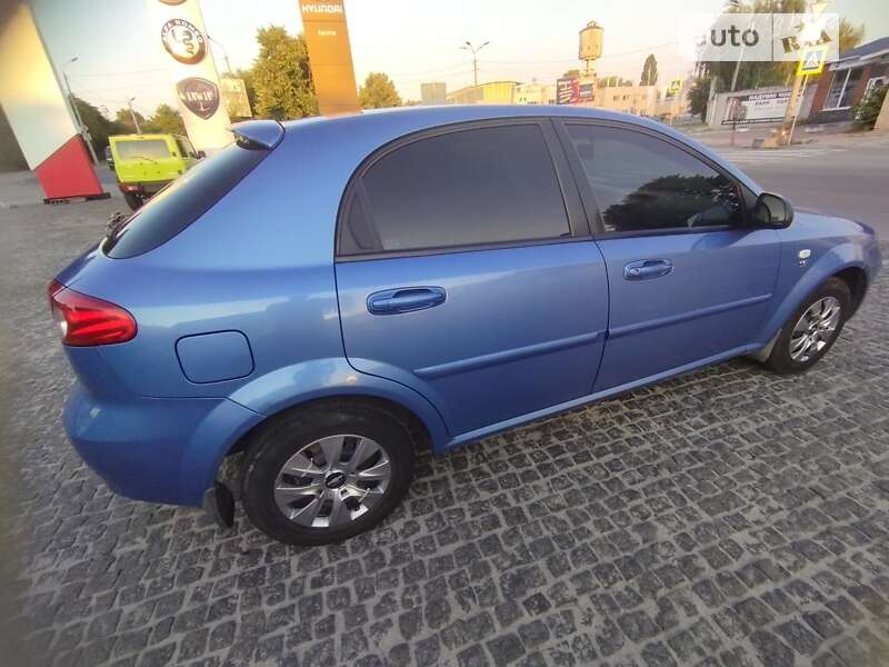 Хетчбек Chevrolet Lacetti 2007 в Дніпрі