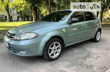 Хэтчбек Chevrolet Lacetti 2008 в Киеве