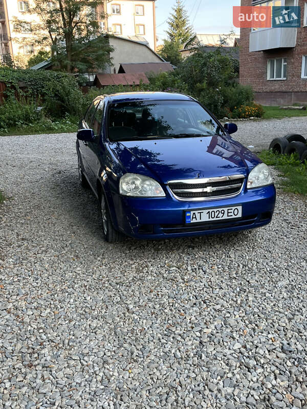 Седан Chevrolet Lacetti 2005 в Івано-Франківську