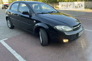 Хетчбек Chevrolet Lacetti 2007 в 