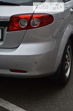Хэтчбек Chevrolet Lacetti 2008 в 
