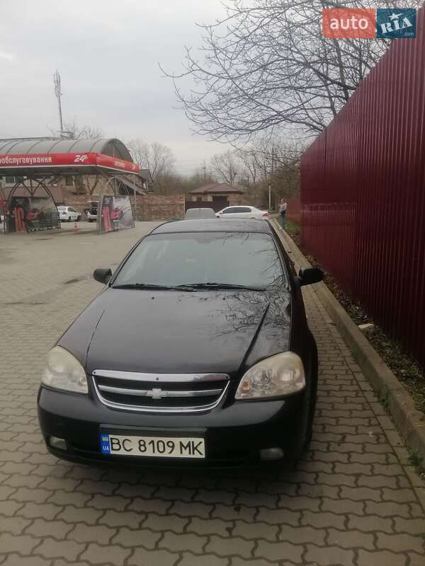 Седан Chevrolet Lacetti 2005 в Львове