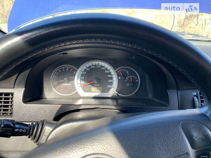 Седан Chevrolet Lacetti 2005 в Львові