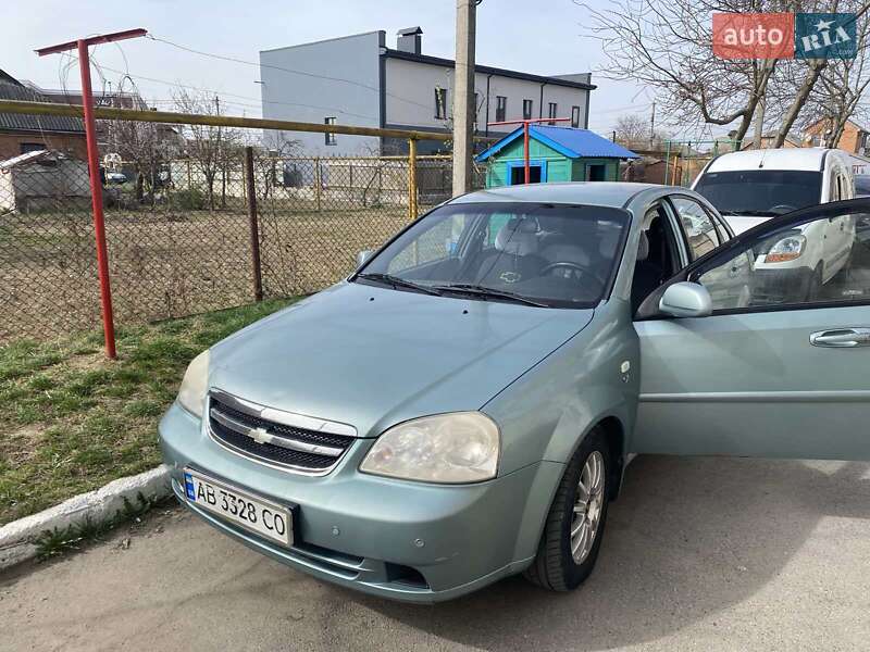 Седан Chevrolet Lacetti 2005 в Виннице