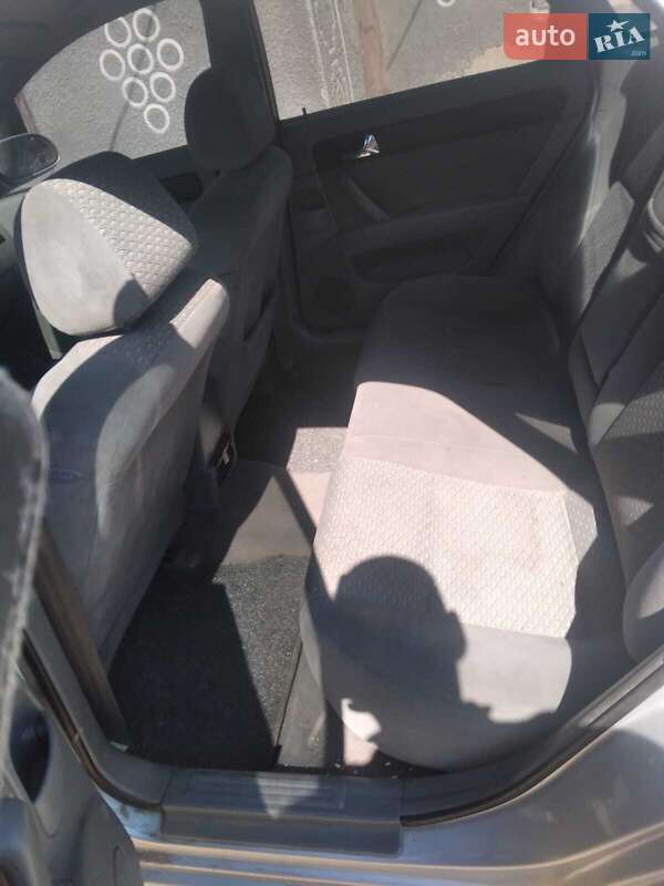 Седан Chevrolet Lacetti 2005 в Великій Михайлівці