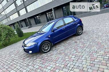 Хетчбек Chevrolet Lacetti 2004 в Слов'янську