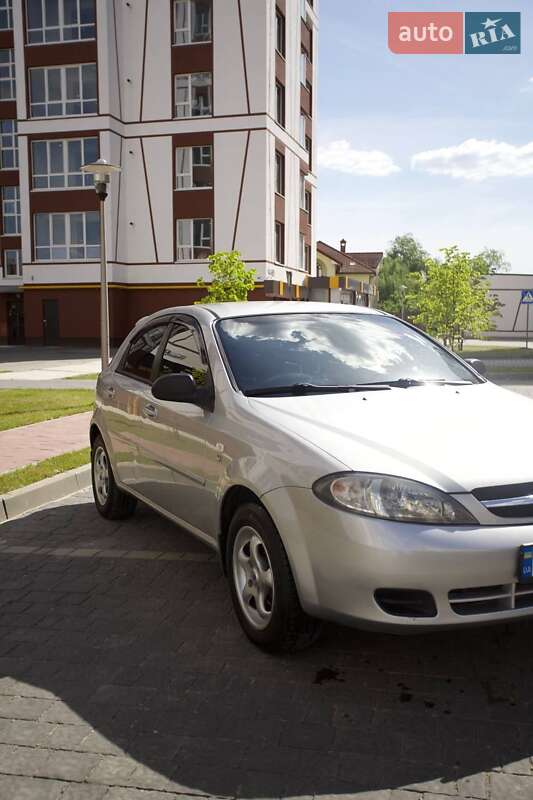Хетчбек Chevrolet Lacetti 2007 в Івано-Франківську