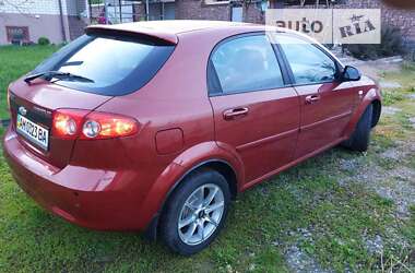 Хэтчбек Chevrolet Lacetti 2007 в Житомире