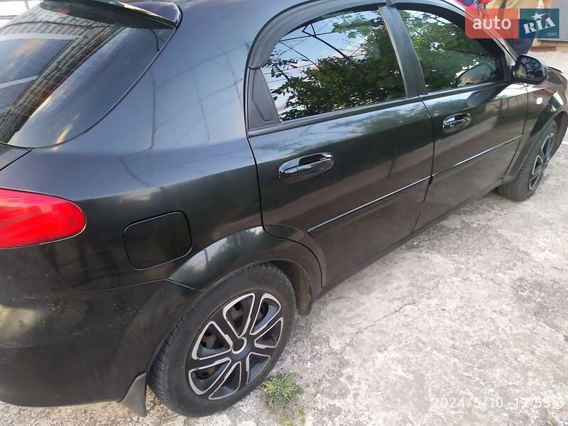 Хетчбек Chevrolet Lacetti 2007 в Новомиргороді