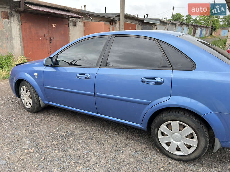 Седан Chevrolet Lacetti 2008 в Кривому Розі