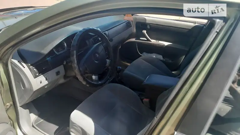 Седан Chevrolet Lacetti 2004 в 