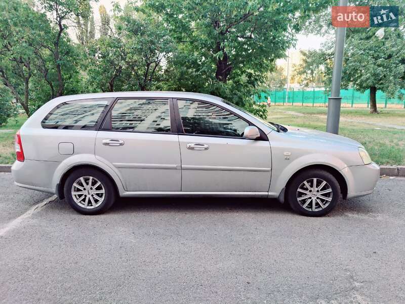 Універсал Chevrolet Lacetti 2006 в Києві