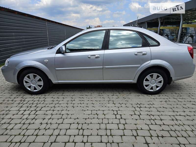 Седан Chevrolet Lacetti 2011 в Ірпені