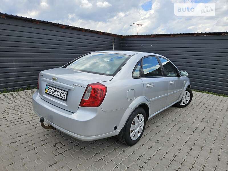Седан Chevrolet Lacetti 2011 в Ірпені