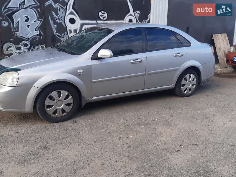 Седан Chevrolet Lacetti 2005 в Києві