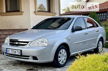 Седан Chevrolet Lacetti 2005 в Львове