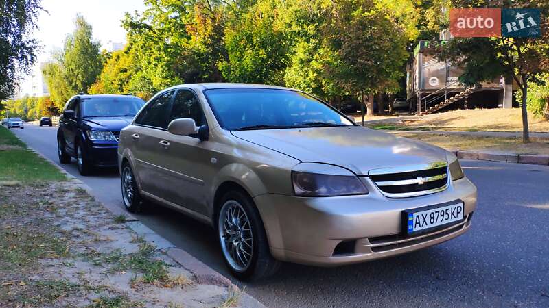 Седан Chevrolet Lacetti 2004 в Харькове