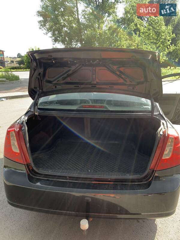 Седан Chevrolet Lacetti 2010 в Чернигове