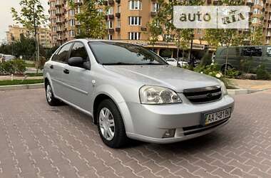 Седан Chevrolet Lacetti 2006 в Киеве