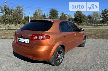 Хэтчбек Chevrolet Lacetti 2007 в Киеве