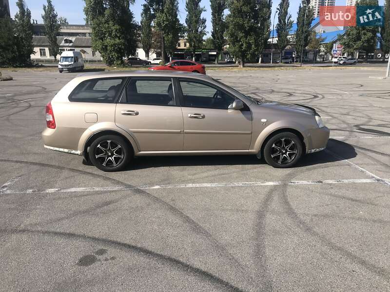 Универсал Chevrolet Lacetti 2005 в Киеве фото 6 Универсал Chevrolet Lacetti 2005 в Киеве