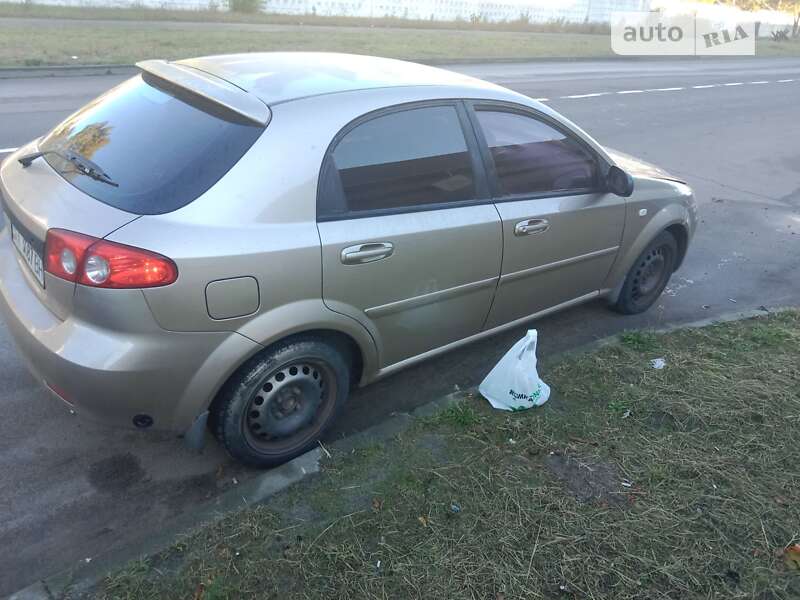 Хэтчбек Chevrolet Lacetti 2007 в Киеве