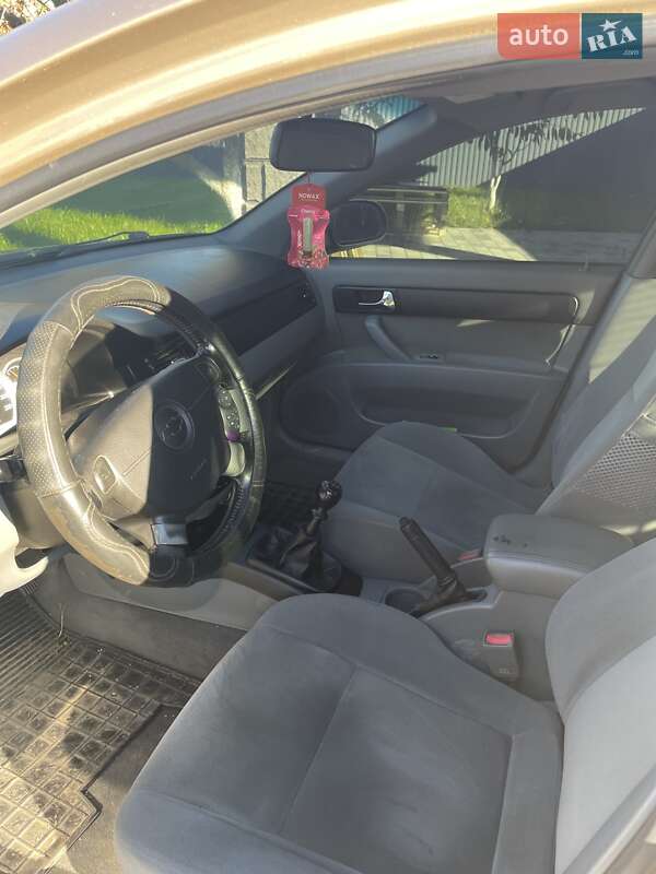 Седан Chevrolet Lacetti 2005 в Чопі