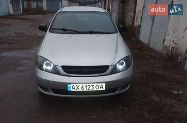 Хетчбек Chevrolet Lacetti 2005 в Чугуєві