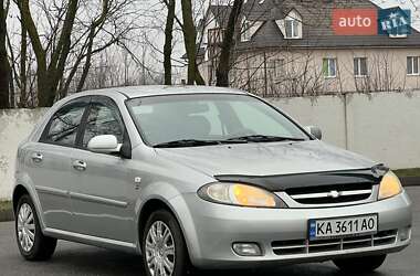 Хэтчбек Chevrolet Lacetti 2008 в Киеве