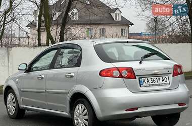 Хэтчбек Chevrolet Lacetti 2008 в Киеве