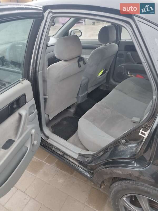 Седан Chevrolet Lacetti 2007 в Остроге