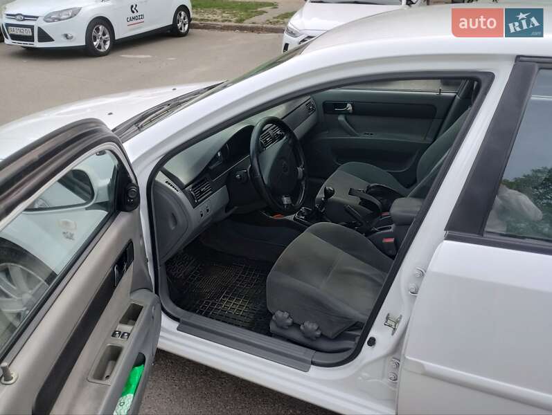 Седан Chevrolet Lacetti 2012 в Киеве