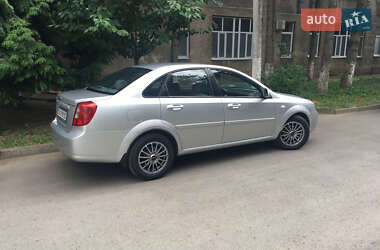 Седан Chevrolet Lacetti 2012 в Ужгороді