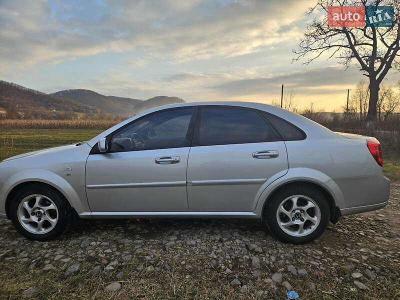 Chevrolet Lacetti 2012