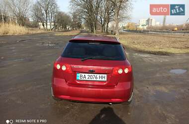 Хетчбек Chevrolet Lacetti 2006 в 