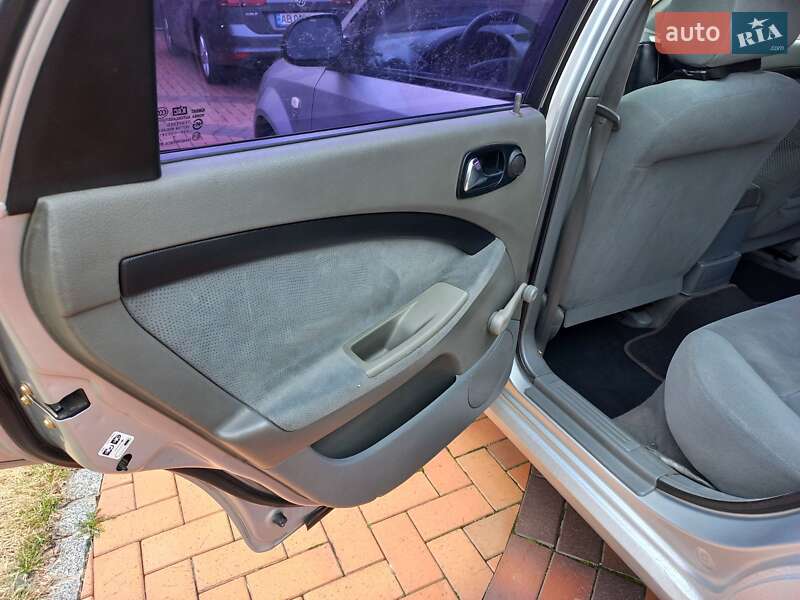 Хэтчбек Chevrolet Lacetti 2005 в Виннице
