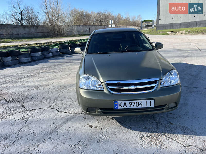 Седан Chevrolet Lacetti 2004 в 
