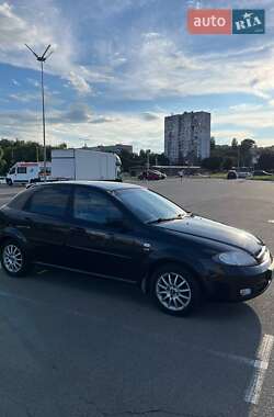 Хэтчбек Chevrolet Lacetti 2005 в Киеве
