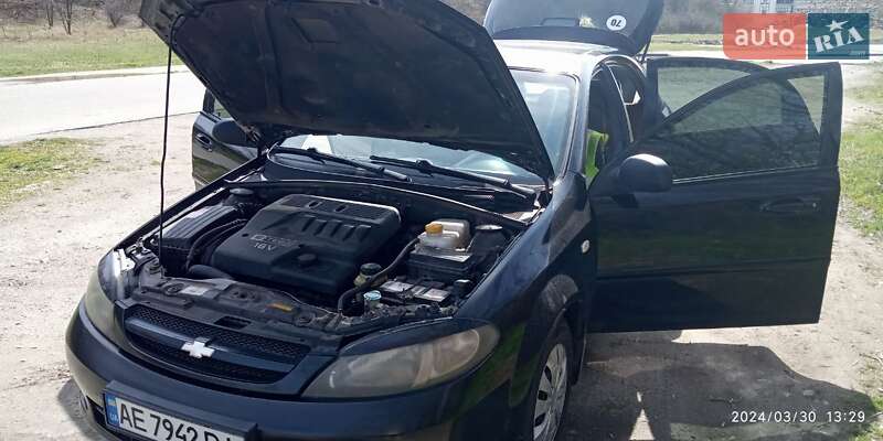 Хетчбек Chevrolet Lacetti 2006 в Дніпрі