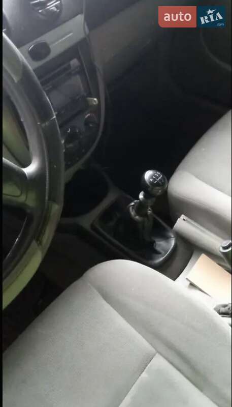 Хетчбек Chevrolet Lacetti 2006 в Дніпрі