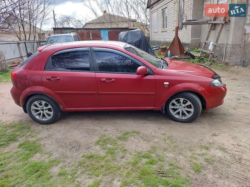 Хэтчбек Chevrolet Lacetti 2006 в Изюме