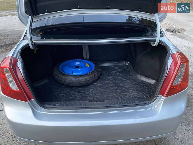 Седан Chevrolet Lacetti 2006 в Киеве