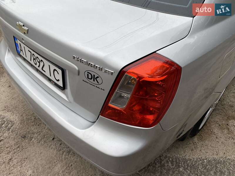Седан Chevrolet Lacetti 2006 в Киеве
