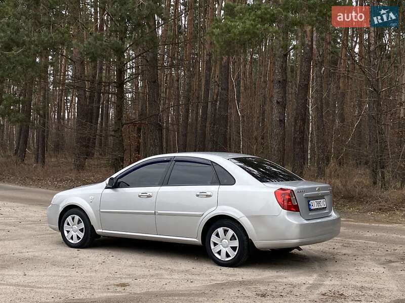 Седан Chevrolet Lacetti 2006 в Киеве