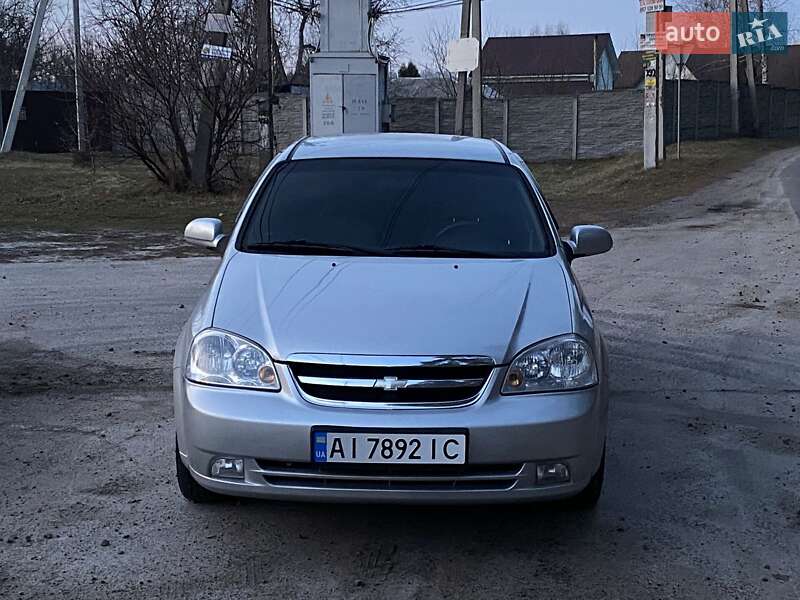 Седан Chevrolet Lacetti 2006 в Киеве
